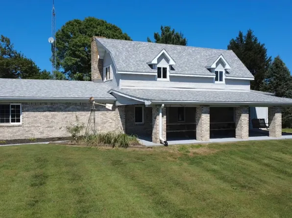 11943 Hopkins Ln, Loogootee, IN 47553