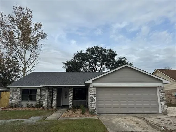 110 Lake Village Blvd, Slidell, LA 70461