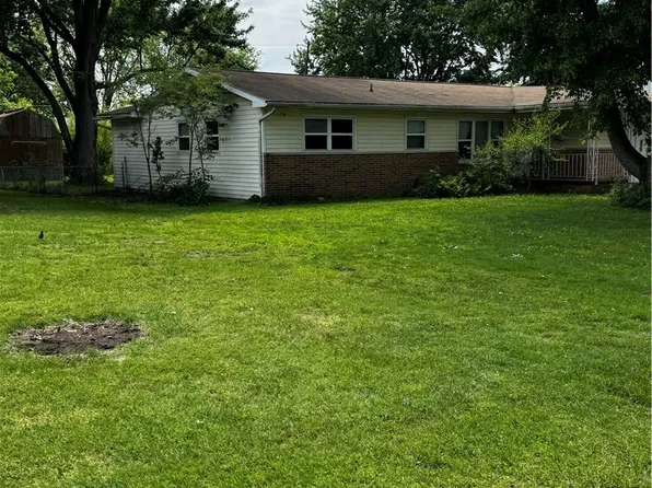 2303 Mimosa Dr, Olney, IL 62450