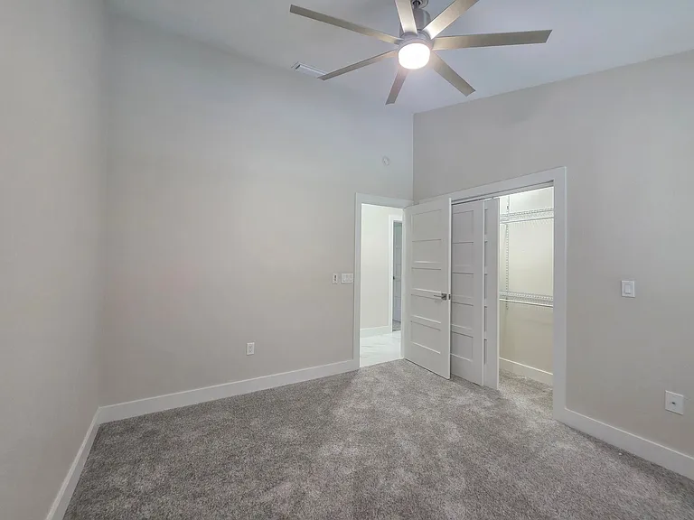 9405 SW 21st Ave — Photo 27