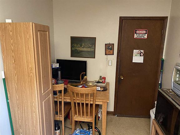 4th image of 3401 A Ave