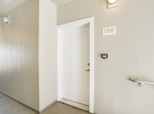 1400 N Kilpatrick St UNIT 308, Portland, OR 97217