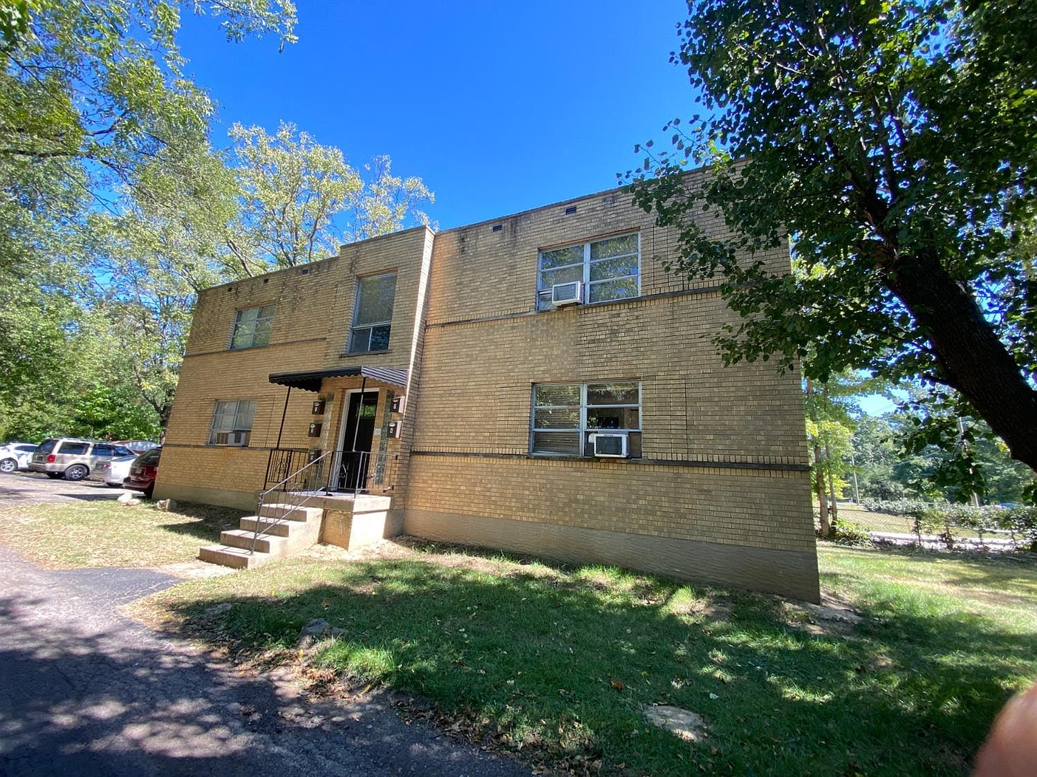 2084 W Galbraith Rd, Cincinnati, OH 45239 Zillow