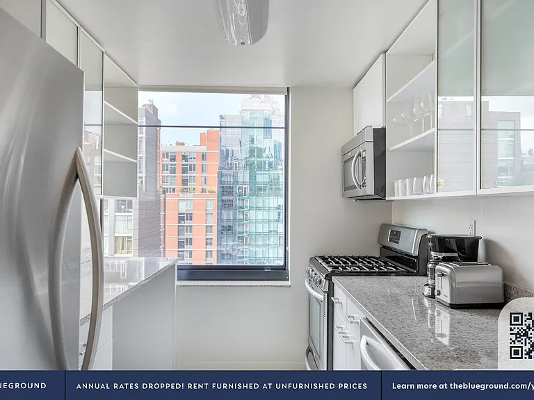 180 W 20th St #9C — Photo 8