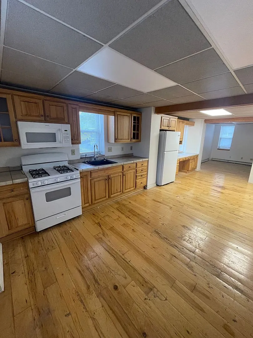 635-639 Baldwin St Bridgeville PA 15017 — Photo 2