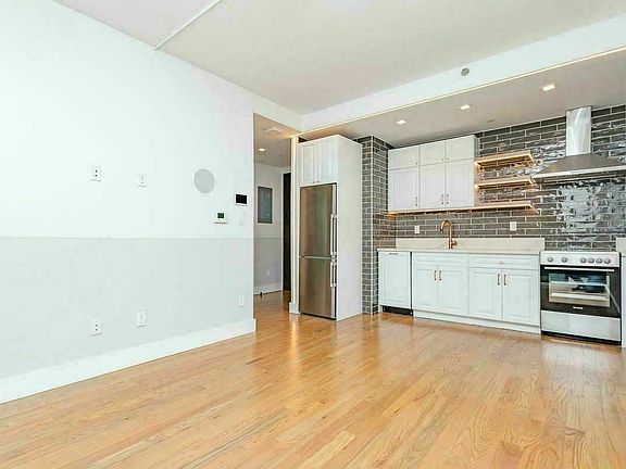 3rd image of 115 Stanwix St #632