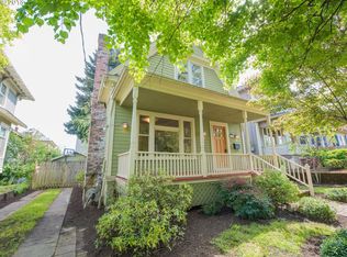 2046 NE Davis St, Portland, OR 97232