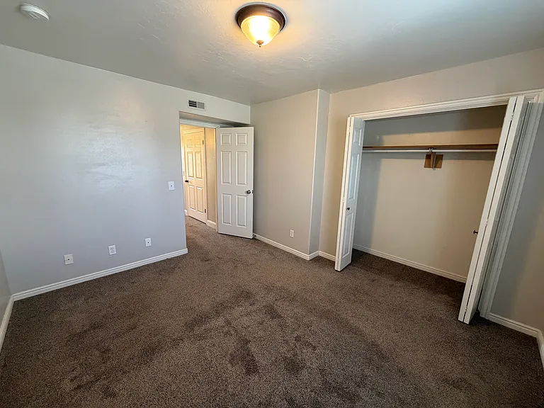 150 E 1460 S #150 — Photo 11