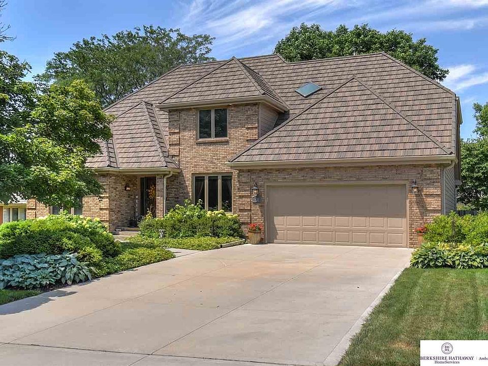 1st image of 1420 N 131st Avenue Cir