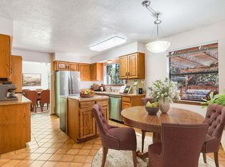 98 Lagarto Rd, Tijeras, NM 87059