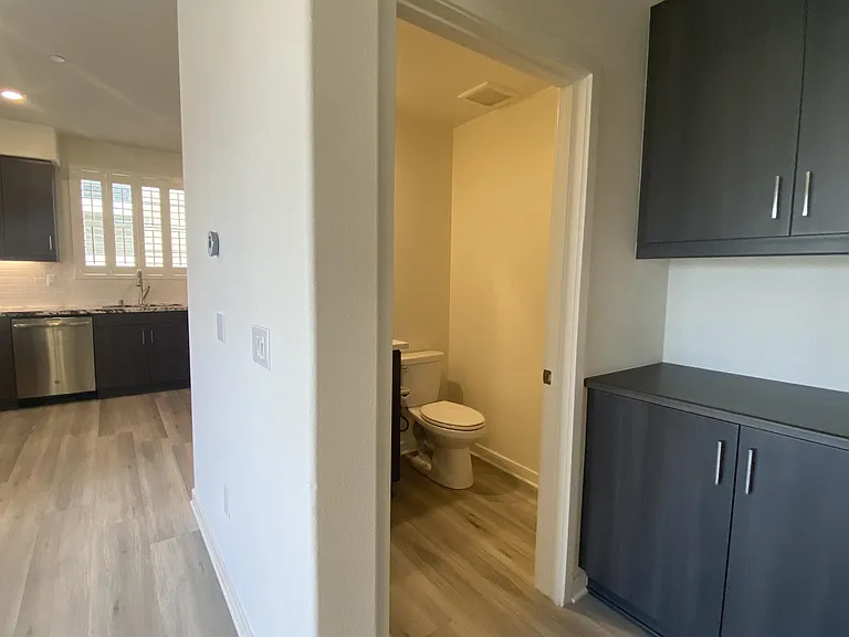 169 Cadence — Photo 11