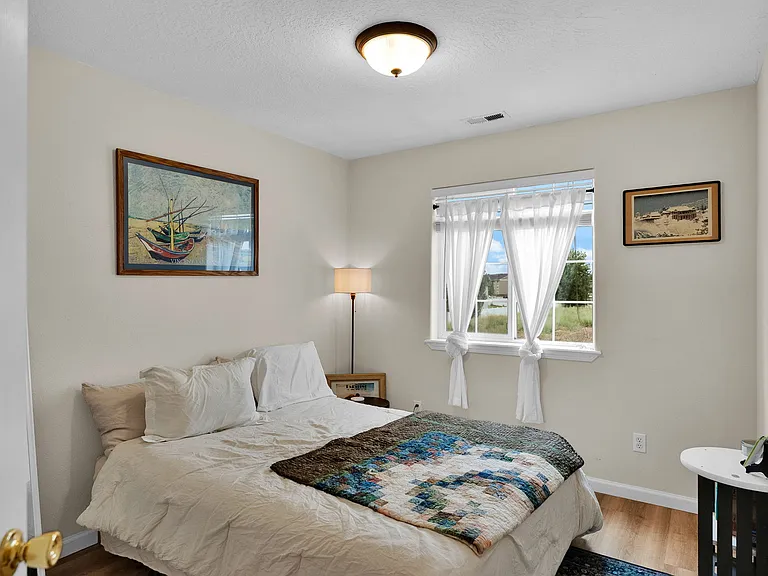 1317 N Forsythia Cir — Photo 7