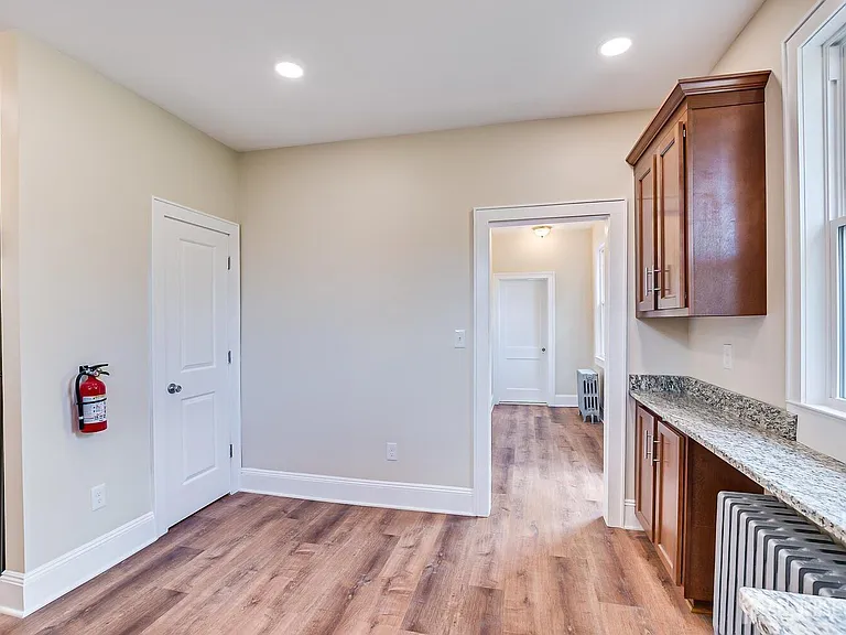 338 Buckelew Ave — Photo 12