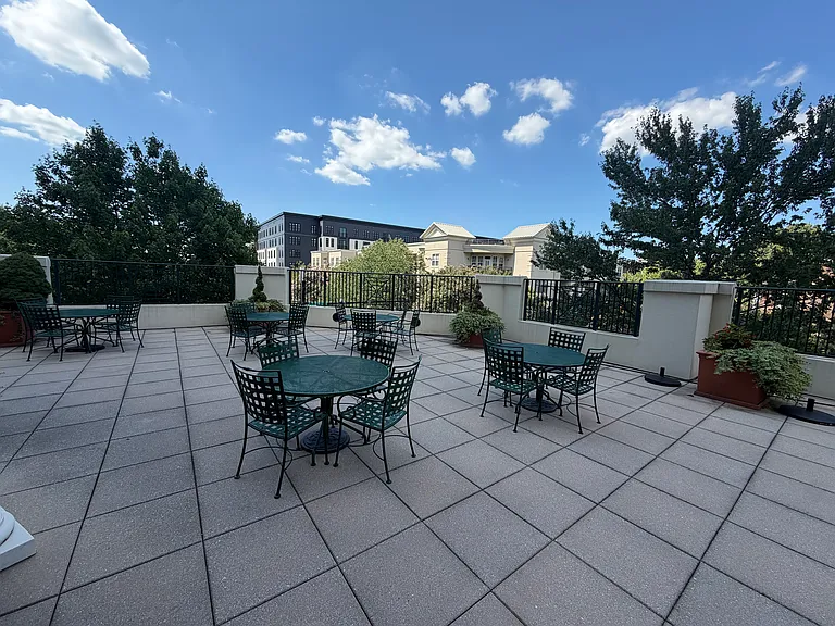 Outdoor grilling area main floor