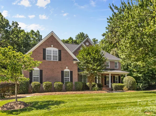 1336 Dobson Dr, Waxhaw, NC 28173