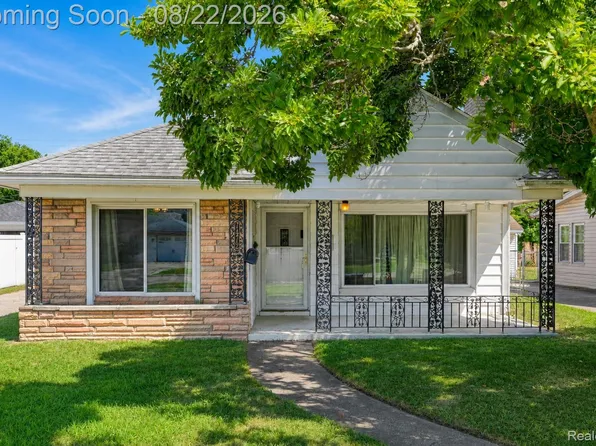 7472 N Vernon St, Dearborn Heights, MI 48127