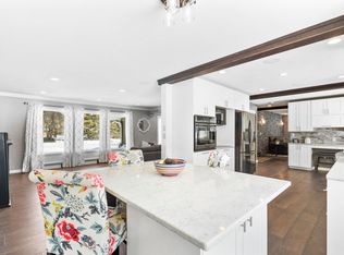 11611 N Mulberry Dr, Mequon, WI 53092