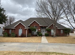 807 Caprock Dr, Big Spring, TX 79720