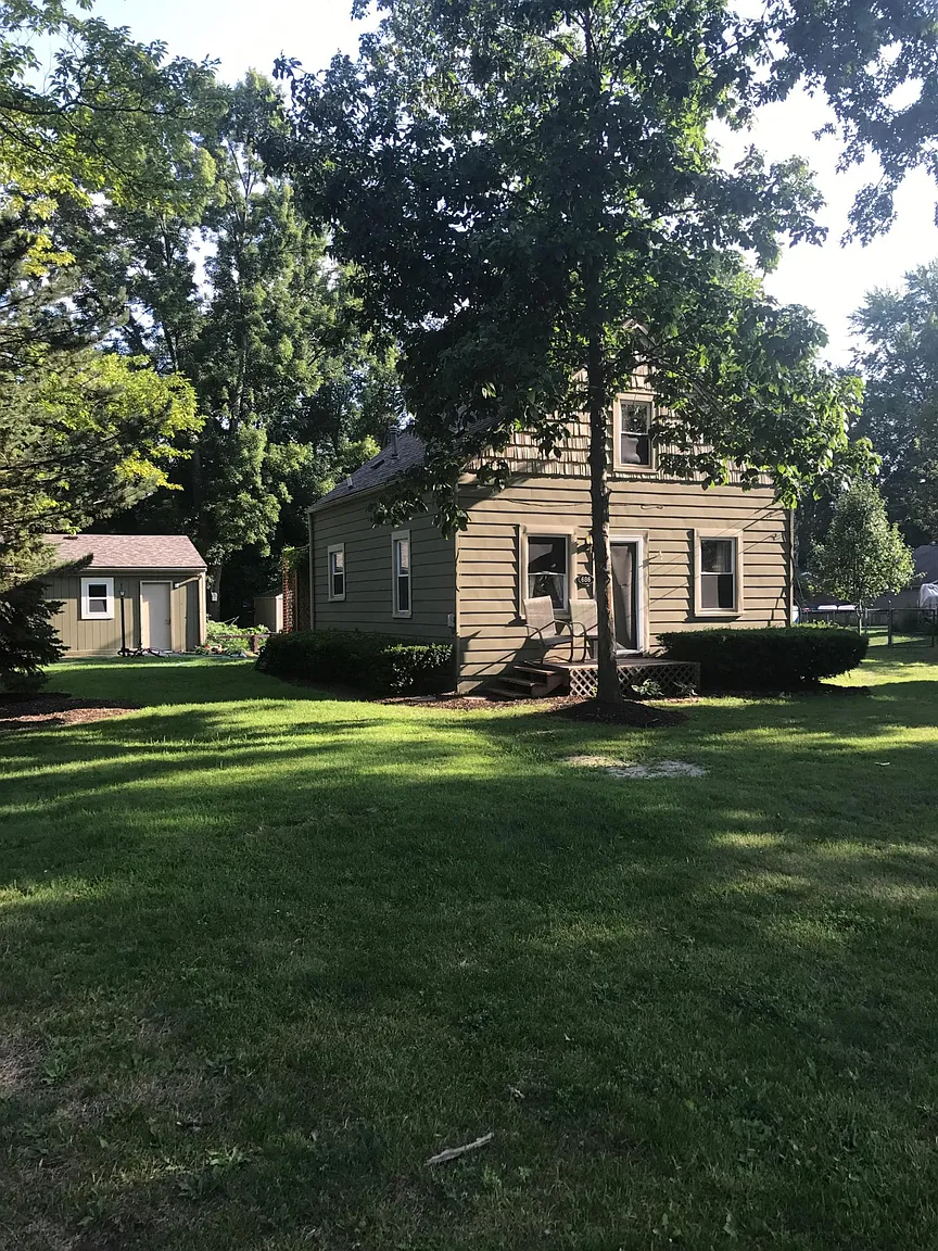 686 Troywood Dr photo 1
