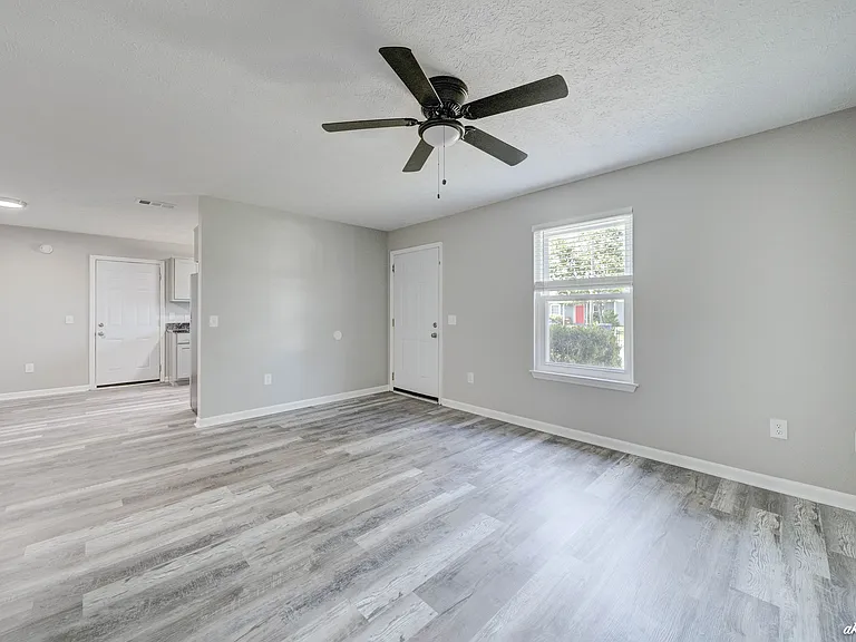 3712 Burnham Way — Photo 8