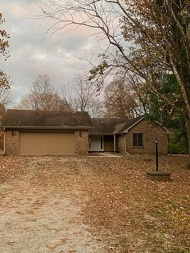904 N Brookside Ln Photo 1