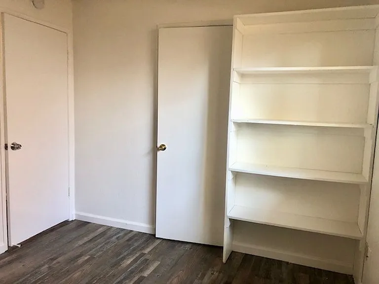 7521 Blackthorne Way — Photo 18