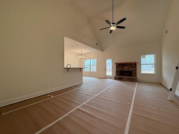 5th image of 464 Pleasant Grove Rd