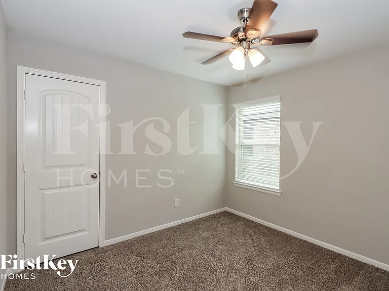 3003 Veeder Pass Ln — Photo 10