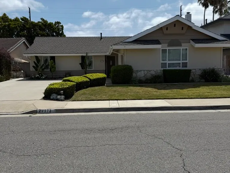 20572 Salt Air Cir — Photo 1