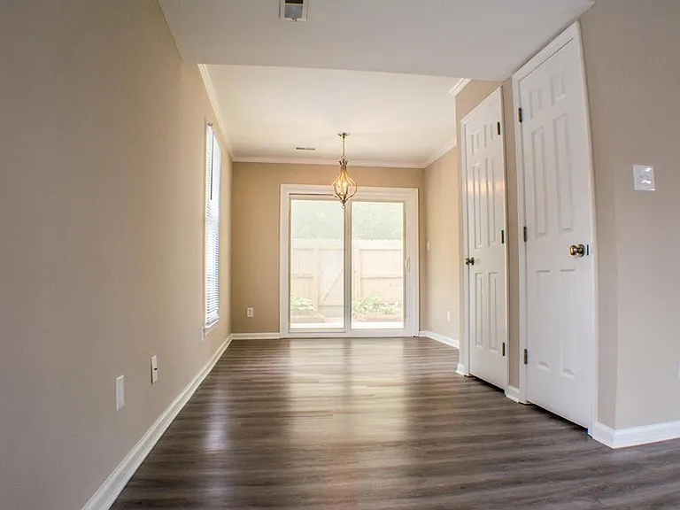 321 Oak Arbor Ln — Photo 4