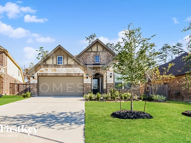 2342 Sugar Crest Dr — Photo 1