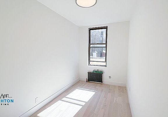 2nd image of 206 W 21st St APT C11