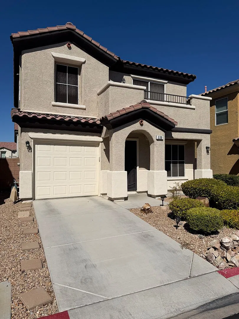 Americana Property Mgmt - Beautiful 3-Beds, 2 Story Home With Balcony & Backyard In Sw — Photo 2