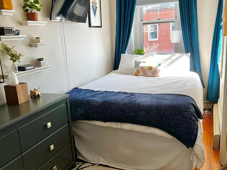 286 Bunker Hill St #3 — Photo 17