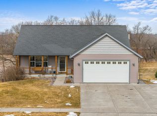 70 Me Me Ln, Reedsburg, WI 53959