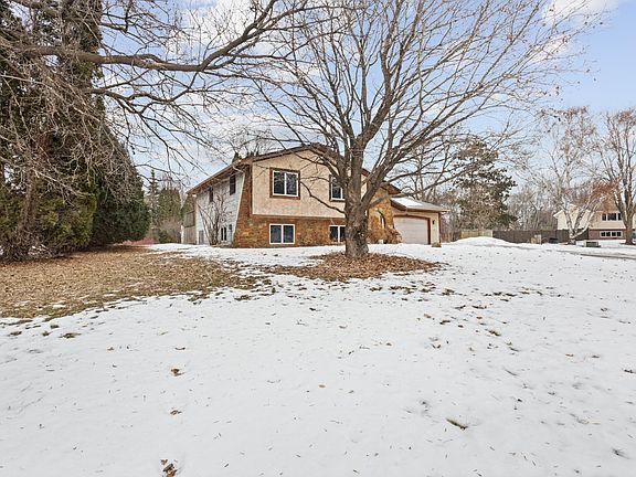2nd image of 8090 Urbandale Ln N