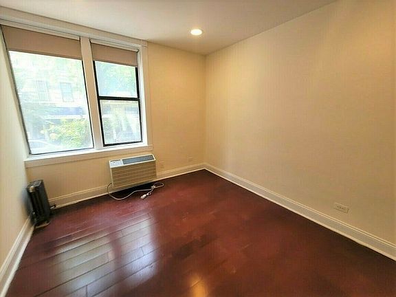 3rd image of 135 E 17th St APT 2C