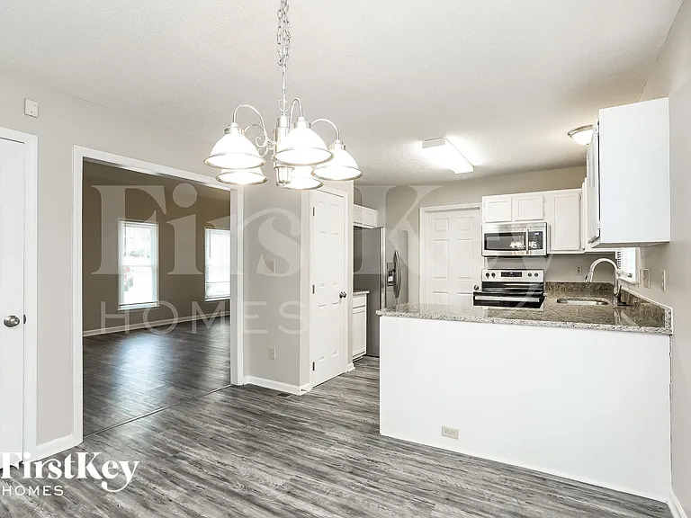 3 Lyle Ct — Photo 4