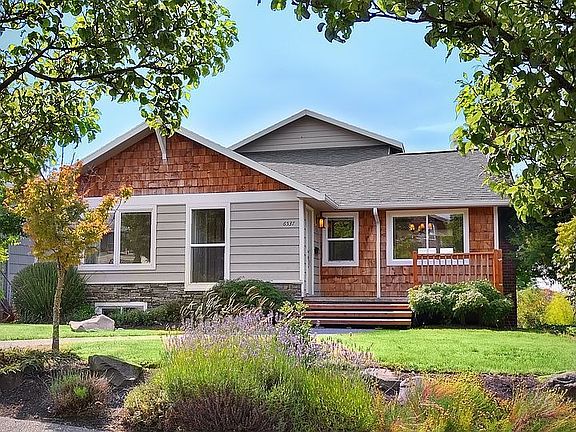 Front with deck and yard