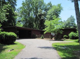 209 S Edgewood Rd, Eden, NC 27288