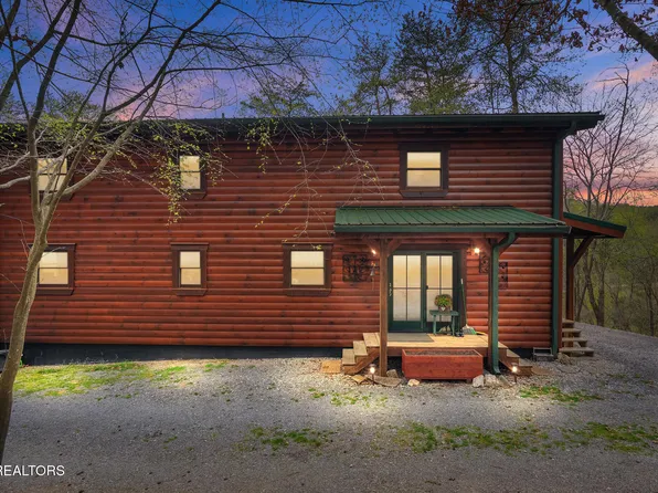 1917 Lee Proffitt Way, Sevierville, TN 37876