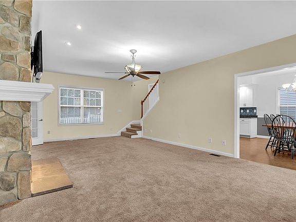 4th image of 402 26th St