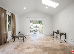 4112 Old Topanga Canyon Rd #B, Calabasas, CA 91302