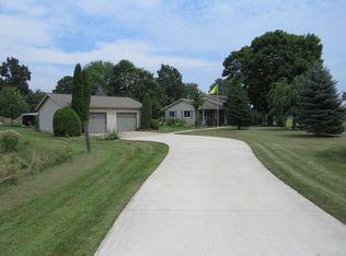 5190 W South County Line Rd, Fowler, MI 48835