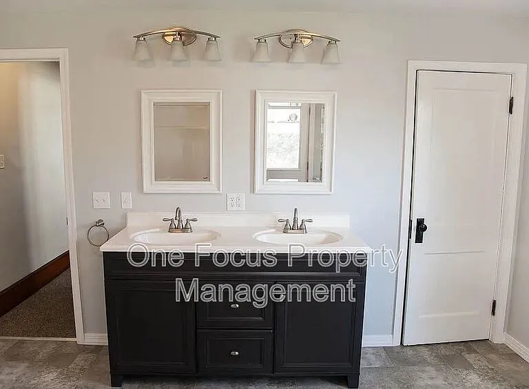 2119 King St — Photo 10