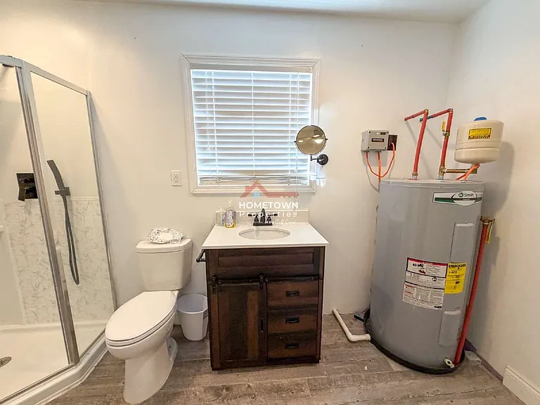 220 Cordoba St — Photo 49