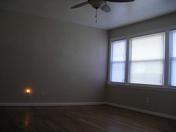 3rd image of 1125 Leland Cir