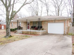 906 Lamer Ave, Tahlequah, OK 74464