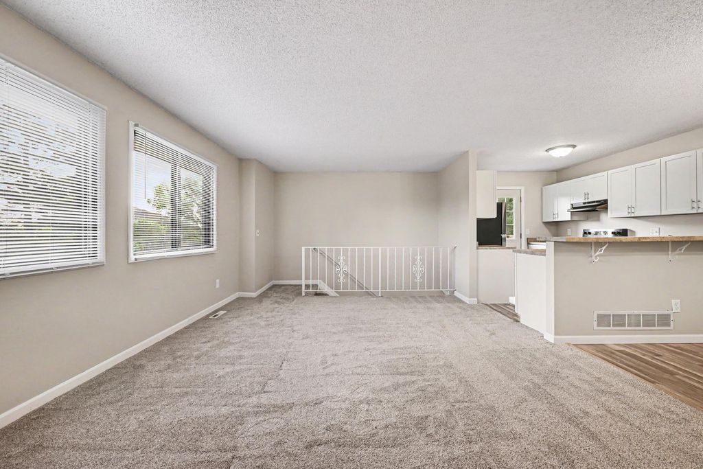 6123 78th Ave N, Brooklyn Park, MN - View 4