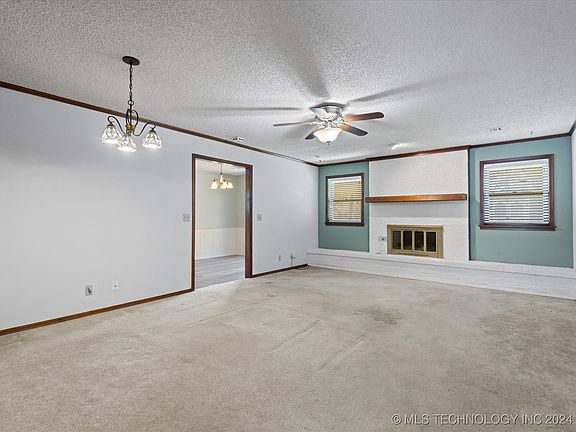 4th image of 1756 East Dr